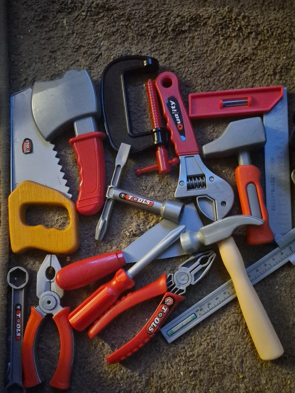 TOOL BOX LOT 64 PIECES